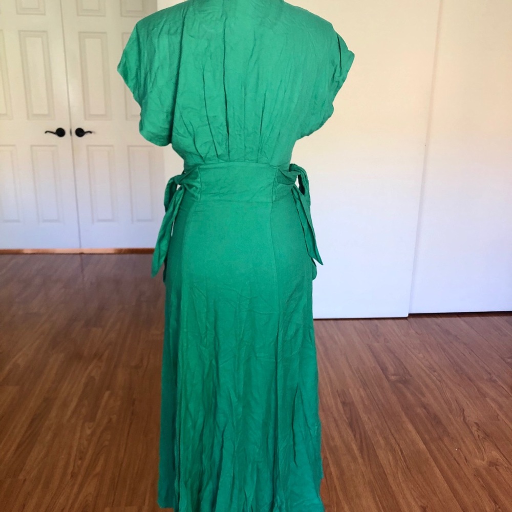 Dress - Picture 2 of 3